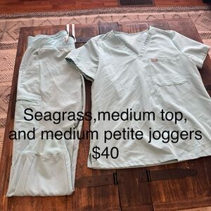 Seaglass Scrub Set - Top and Joggers